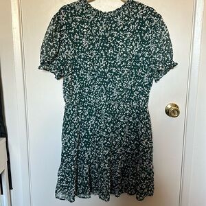 Mini dress with sleeves